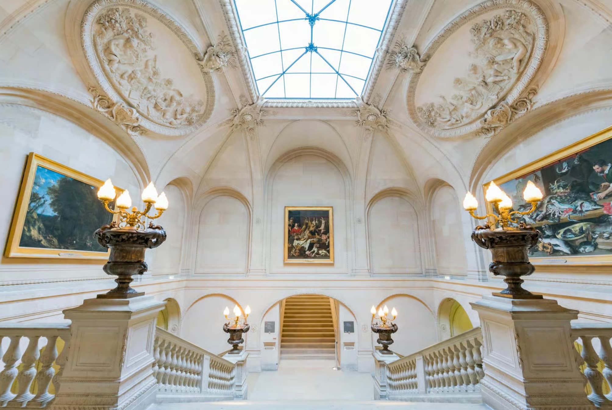 Paris: Louvre Museum Guided Highlights Tour - Image 6